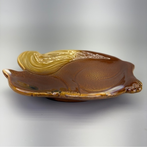 Vintage Ceramic Squirrel Acorn Dish - Picture 6 of 7